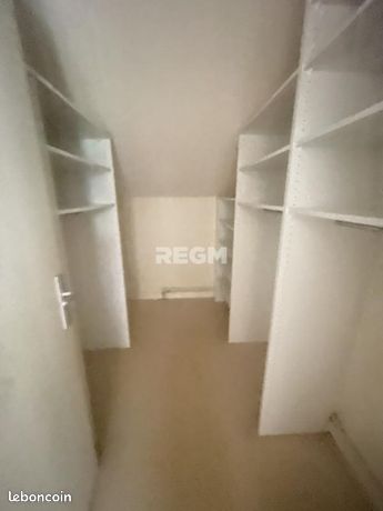 https://img.leboncoin.fr/api/v1/lbcpb1/images/aa/46/0f/aa460f63e3da5caacf421724f4a0378d67fb5554.jpg?rule=ad-image