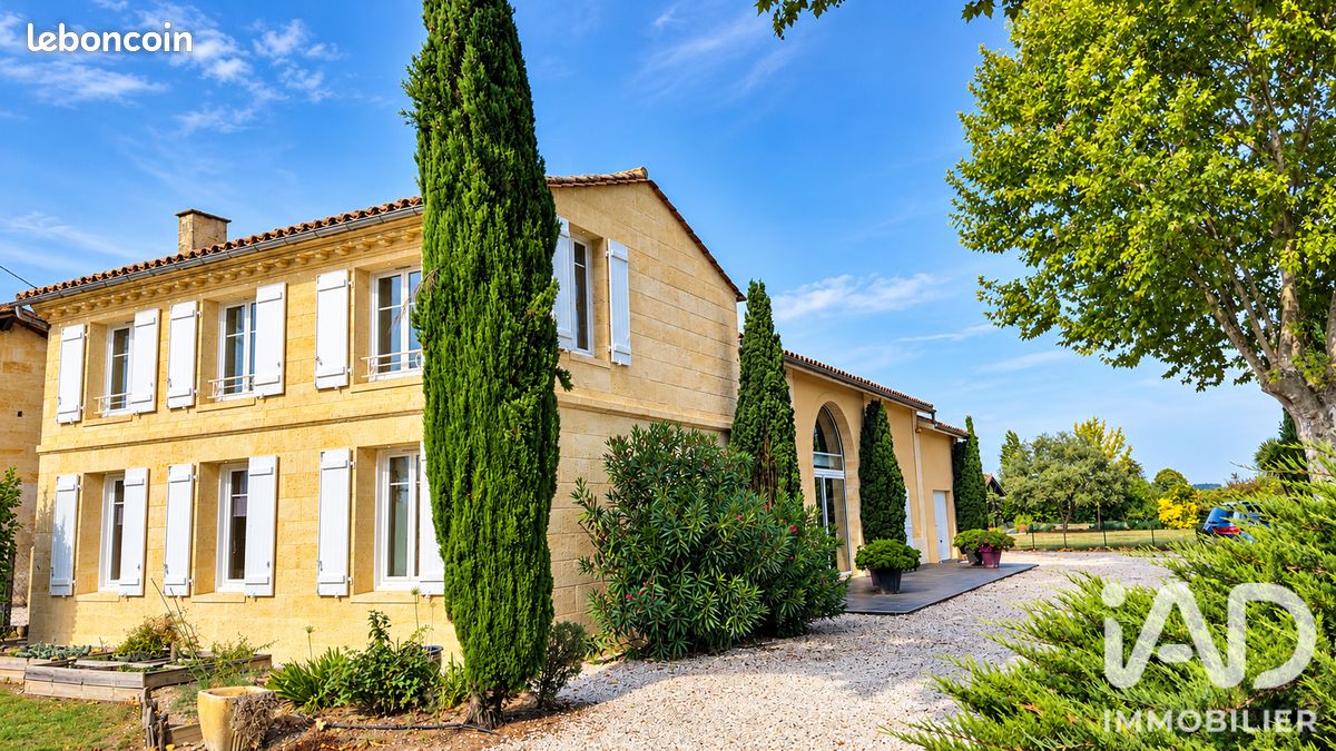 Maison 9 pièces 254 m² · à Saint-Émilion · 254 m² · 560 000 €