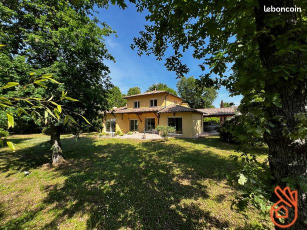 Villa 6 pièces 184 m²