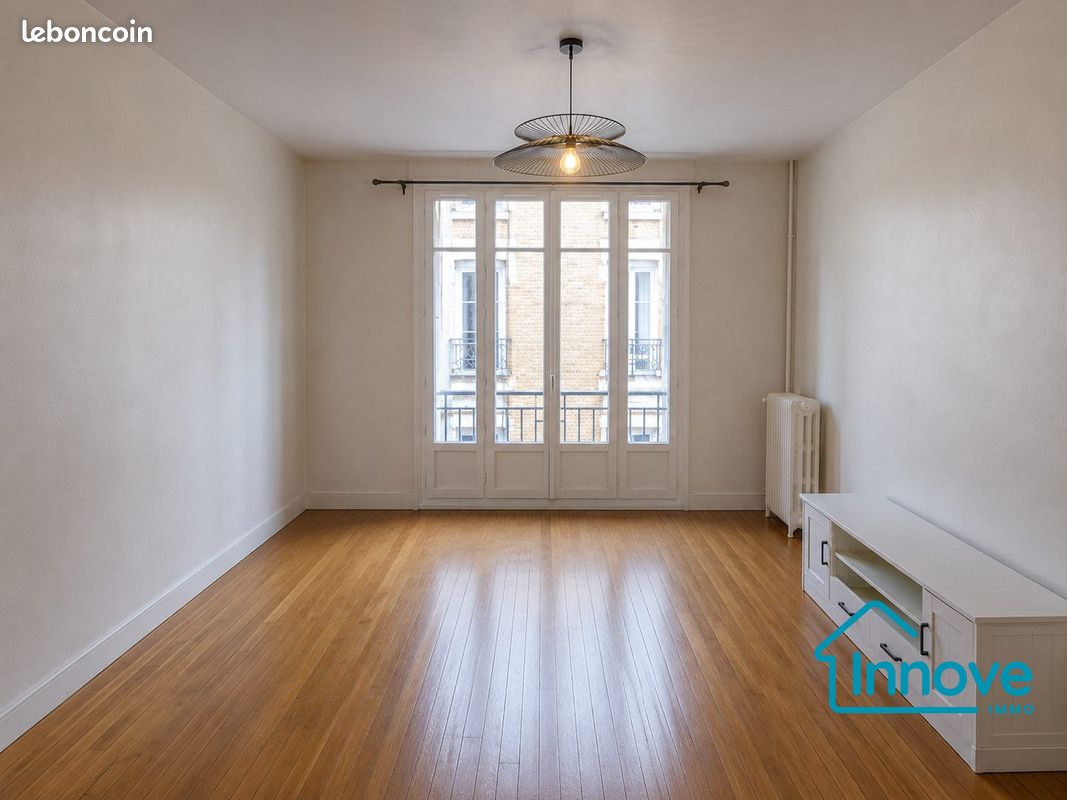 Appartement 2 pièces 44 m² · à Viroflay · 44 m² · 235 000 €