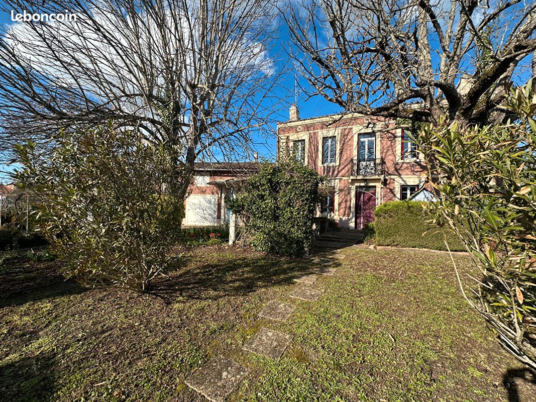Maison 5 pièces 160 m² · à Castelnau-d'Estrétefonds · 160 m² · 375 000 €