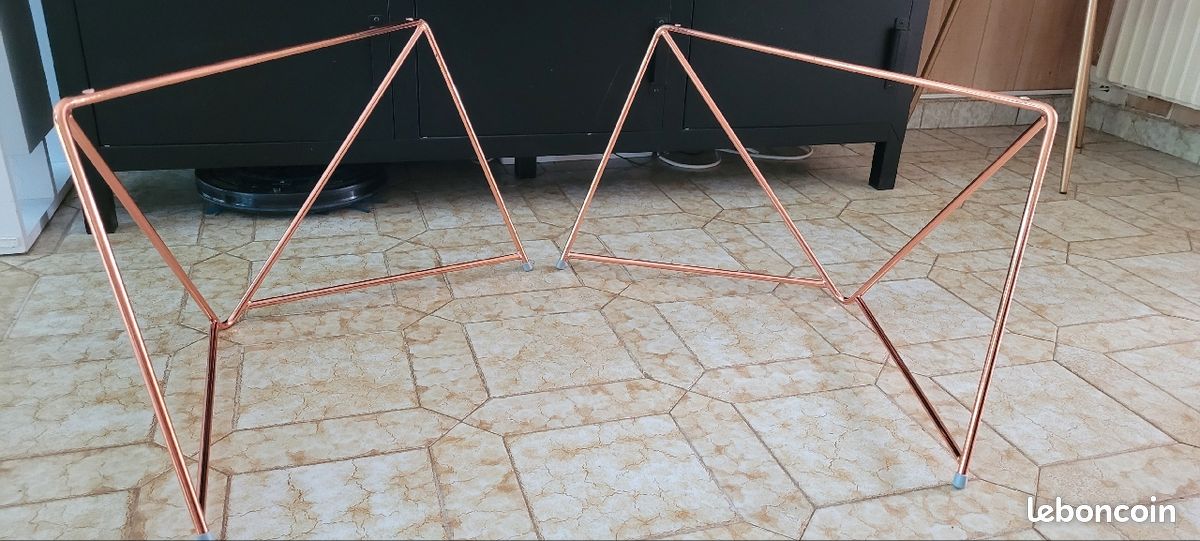 Pied de table design rose cuivre (image 1)