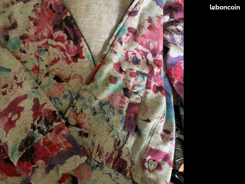 Lot vêtements fille jolies marques (image 3)