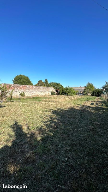 Terrain 1483 M2 Chateau-Renault · à Château-Renault · 80 000 €