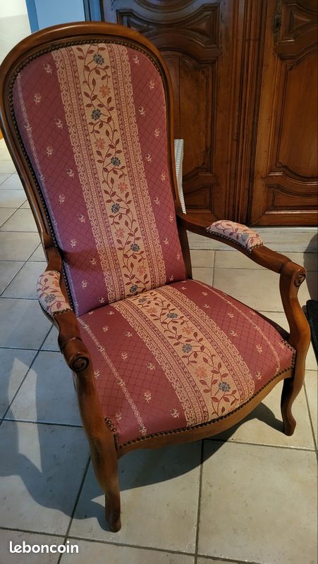 Fauteuil style Louis XV (image 1)