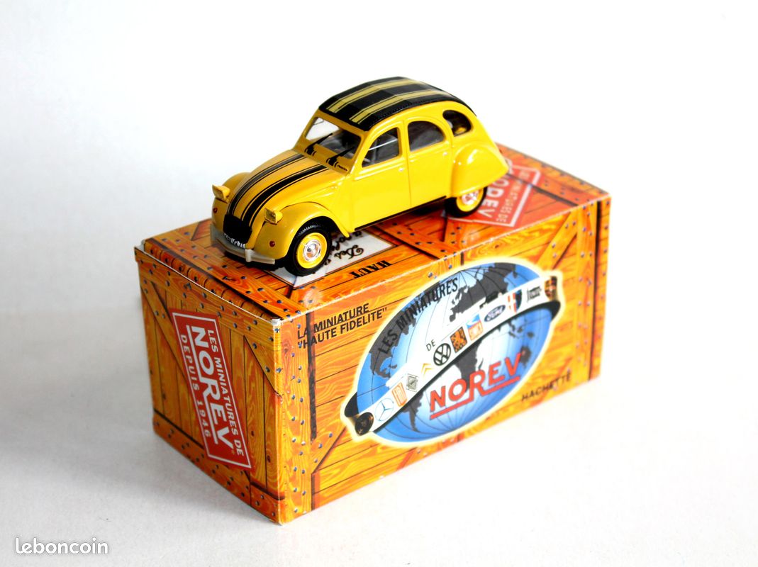 Citroën 2CV N°137 KATIA Noire - Miniature Norev 1:43 Sous Coque - Occasion