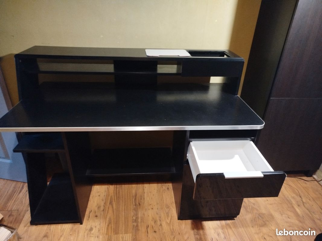 Lot bureau informatique avec rangements + fauteuil IKEA noir (image 3)