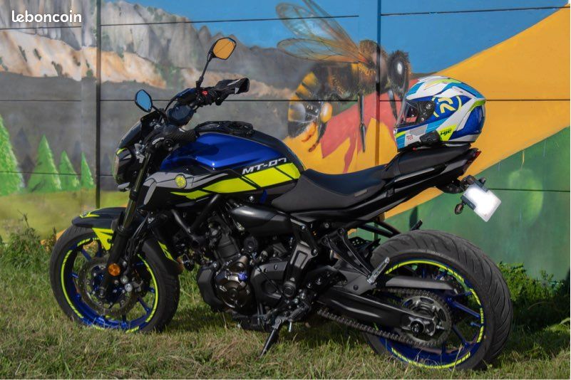 Vends yamaha mt07 (image 2)