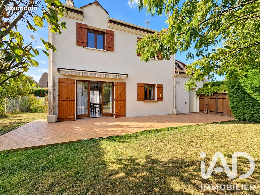 Maison 6 pièces 108 m² à Mandres-les-Roses
