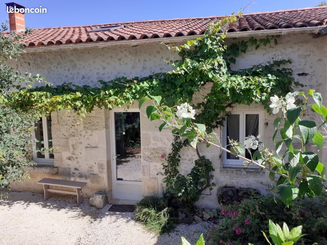 Maison 17 pièces 257 m² · à Saint-Sulpice-de-Roumagnac · 257 m² · 249 000 €