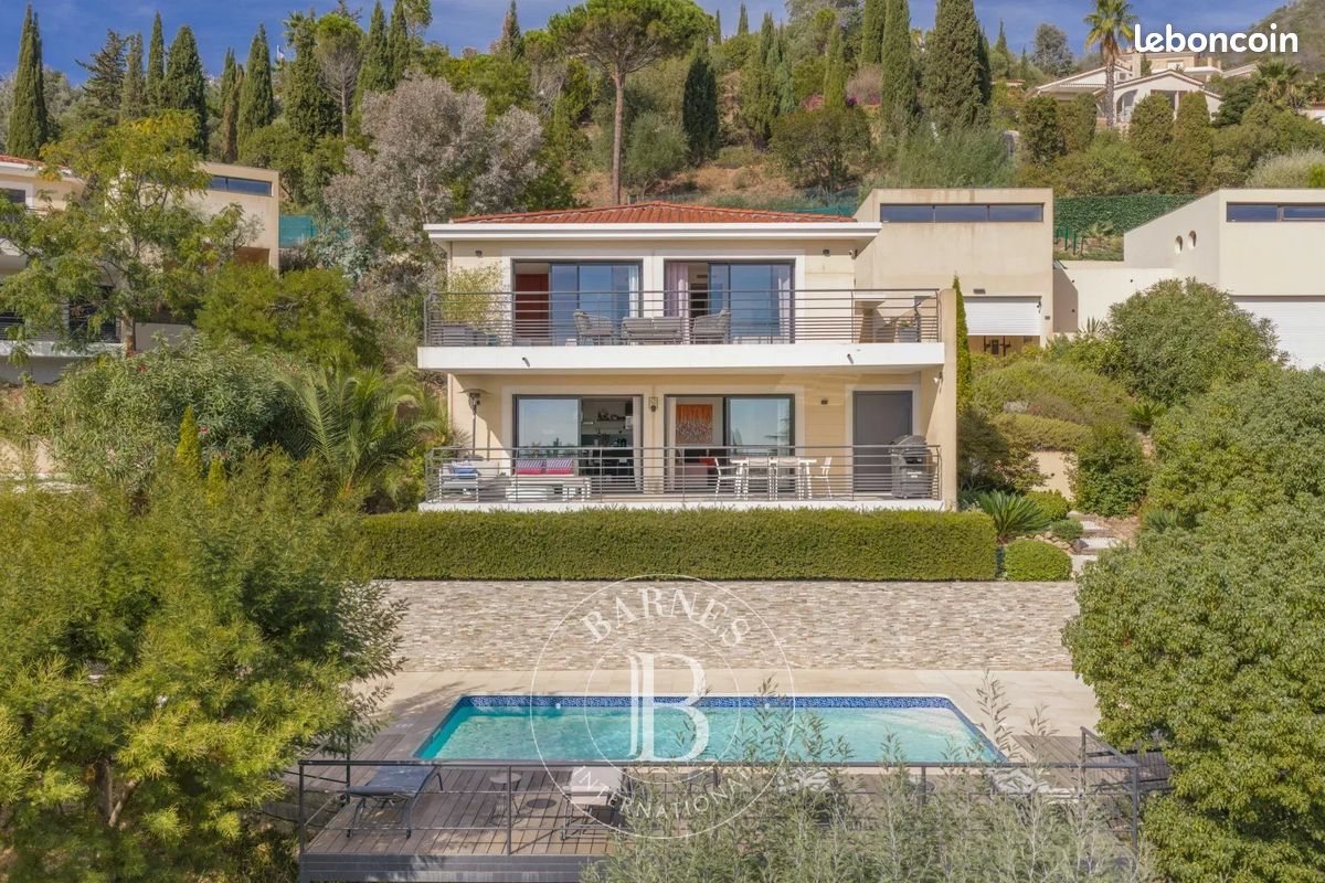 Maison 6 pièces 203 m² · à Mandelieu-la-Napoule · 203,4 m² · 1 850 000 €