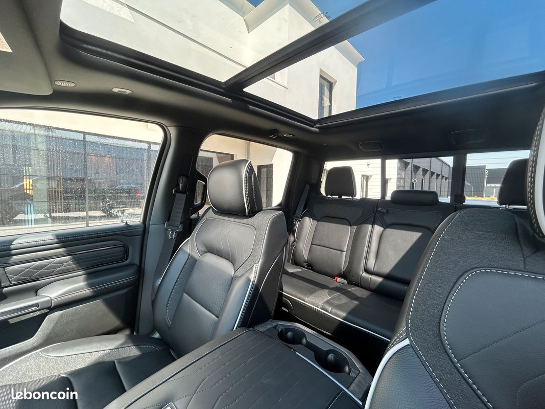 Dodge ram 1500 crew cab 5.7 v8 limited night edition 2026 / Eligible E85 (image 13)