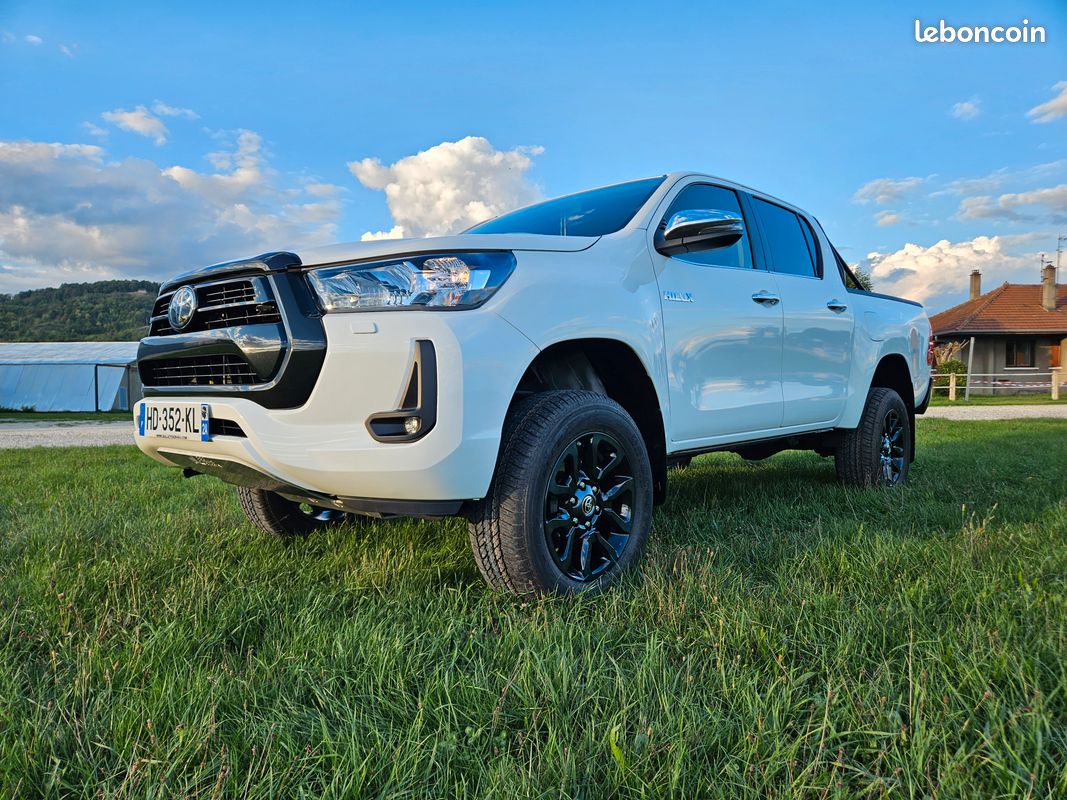 Toyota hilux 2.8 d4d 204cv double cabine (image 2)
