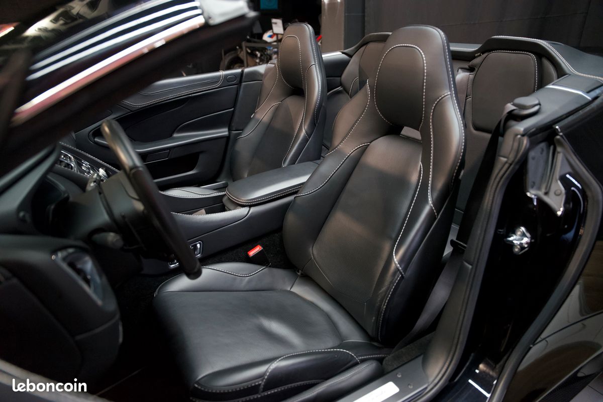 ASTON MARTIN VANQUISH II VOLANTE V12 6.0 576cv | Origine France | Bang & Olufsen | Freinage céramique | Onyx Black | À partir de 2135/mois (image 12)