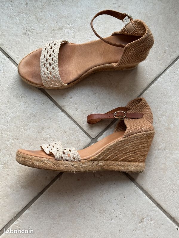 Chaussures Compensées New Look Beige - Taille UK 3 (femme), Talon Wedge, Occasion