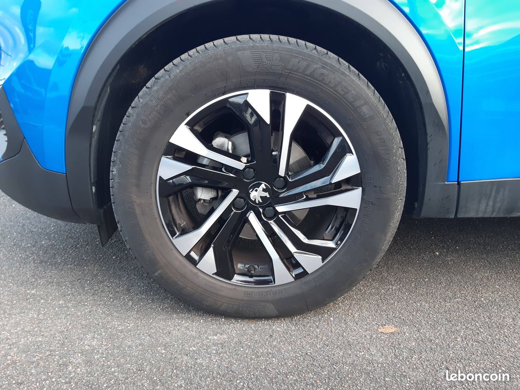 PEUGEOT 2008 PureTech 130 S&S EAT8 Allure (image 6)