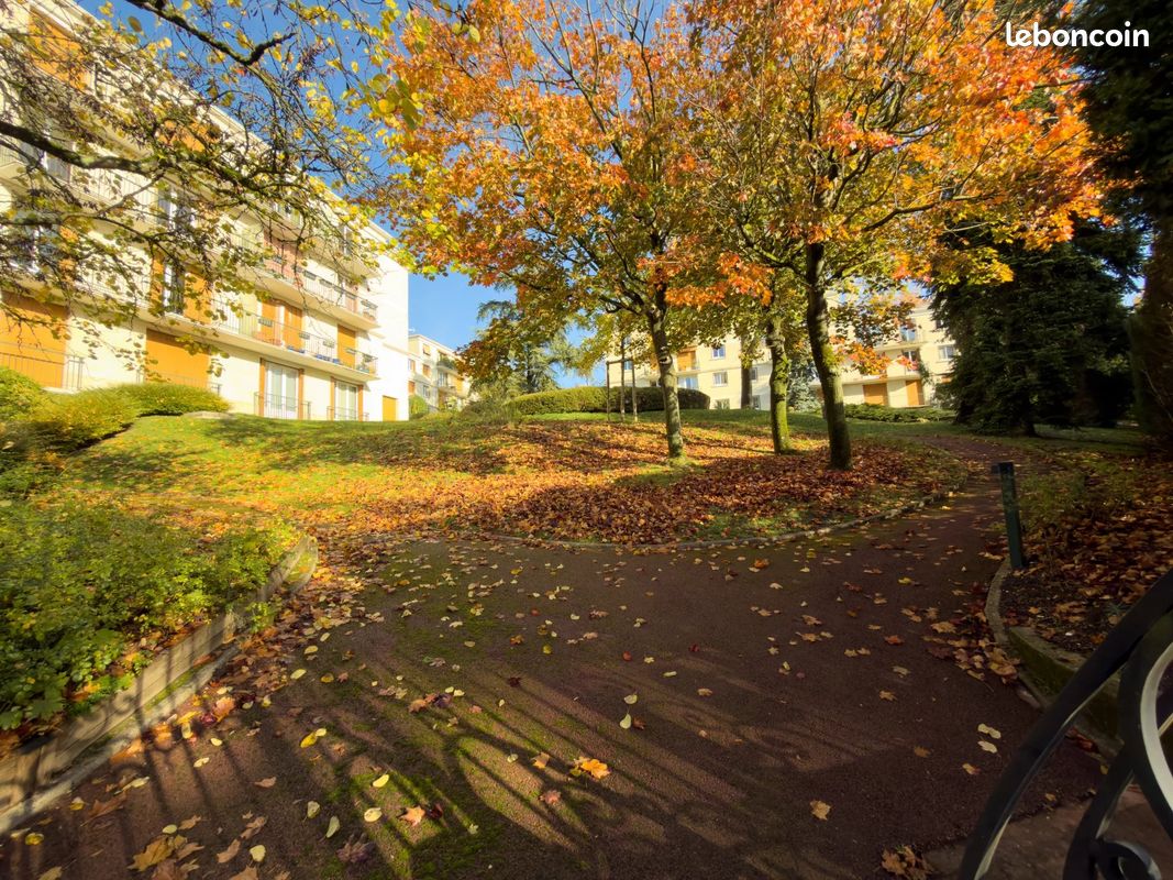 Appartement 4 pièces 90 m² · à Le Raincy · 90 m² · 365 000 €