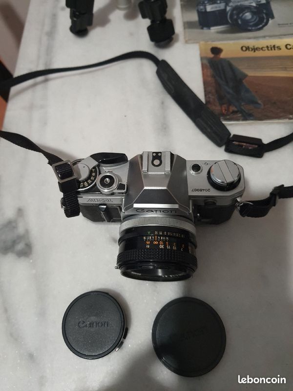 Appareil photo CANON AE-1 argentique de 1979 (image 2)