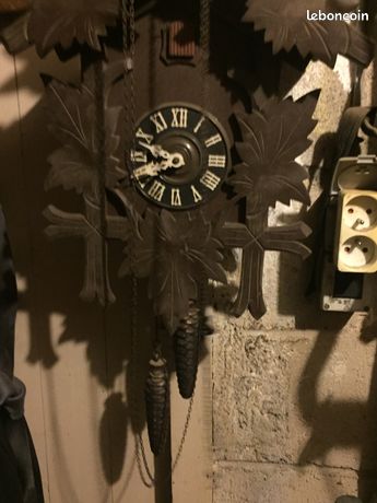 Jouet Ancien : Horloge Coucou en tôle de marque JOUSTRA
