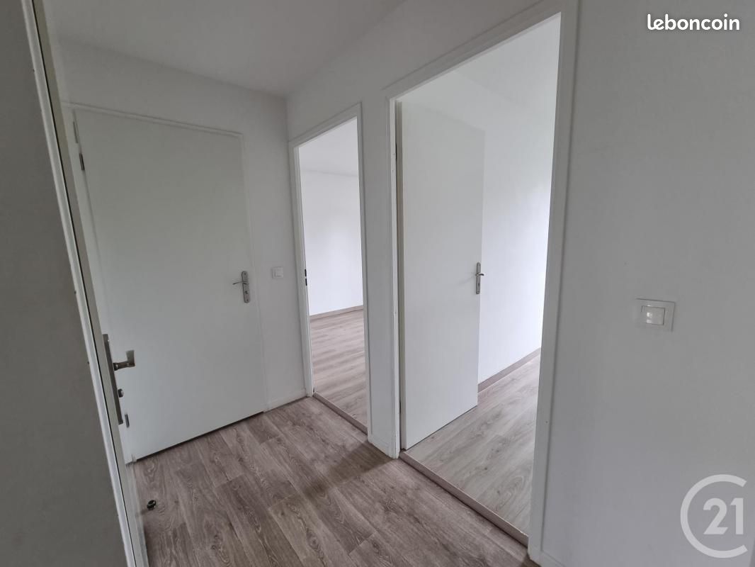 Appartement a louer brie-comte-robert - 3 pièce(s) - 63 m2 - Surfyn