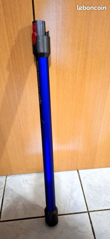 Tube Pliable en Aluminium De Remplacement for Aspirateurs, Tube À Vide Flexible Et Pliable, Accessoires Ménagers. Compatible for Dyson. V7 V8 V10 V11 (Color : Rot