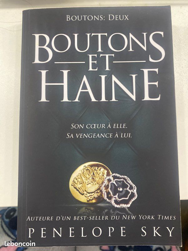 Boutons et Haine (image 1)