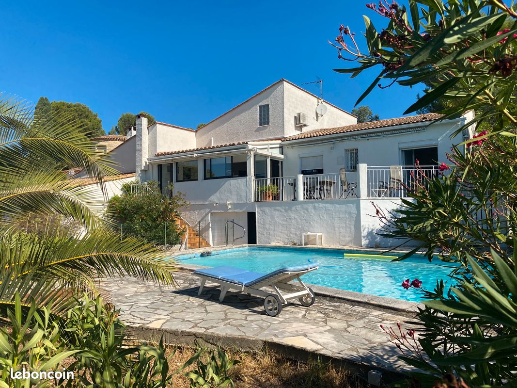 Maison 5 pièces 184 m² · à Saint-Geniès-des-Mourgues · 184 m² · 530 000 €