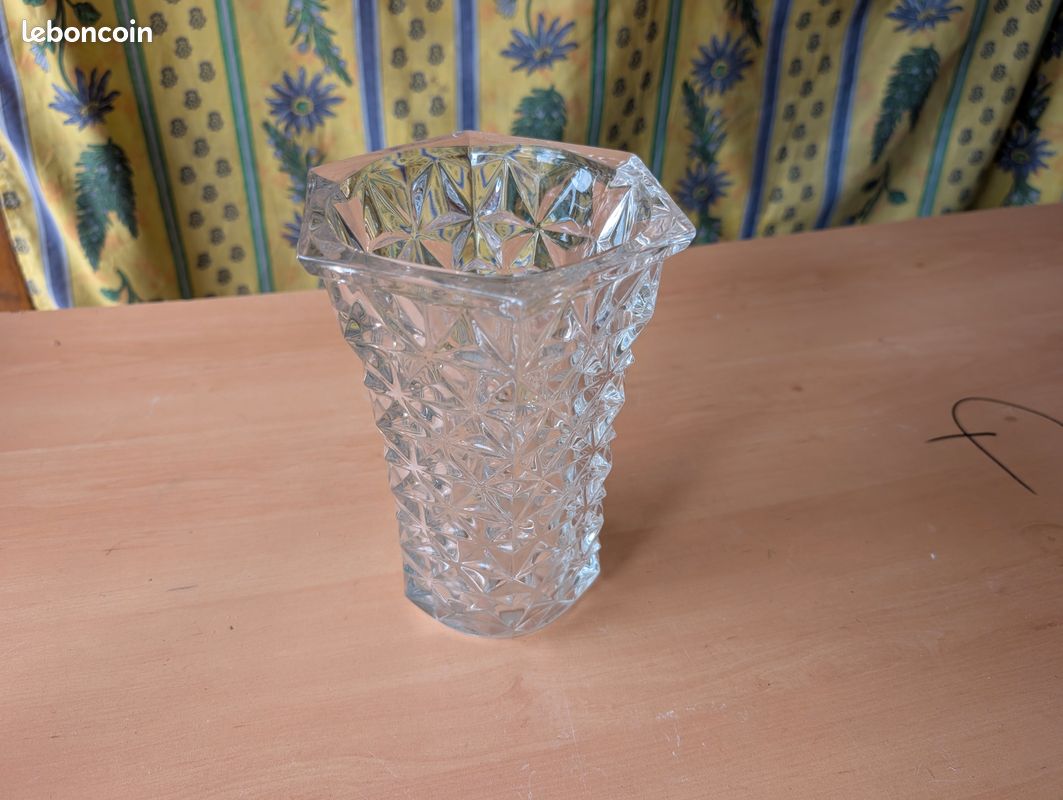 Vases en cristal anciens (image 2)