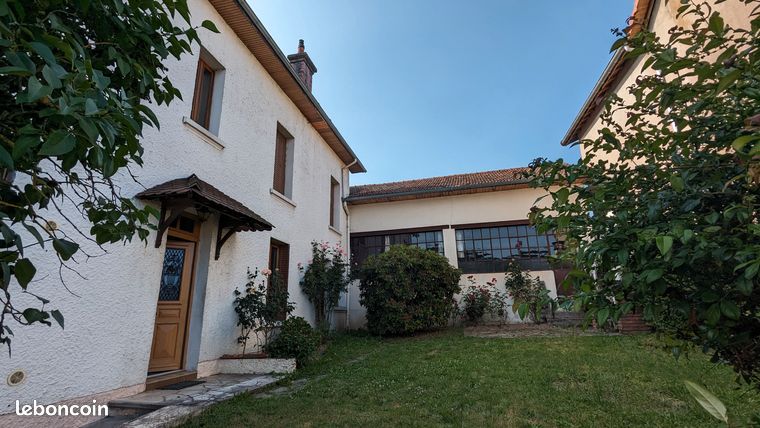 Maison à Chabreloche