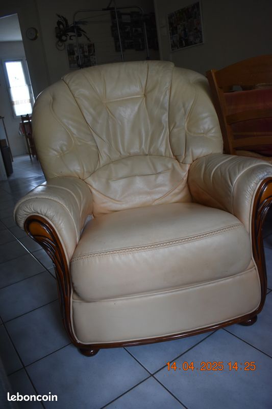 Vente FAUTEUILtres confortable cuir pleine fleur (image 1)
