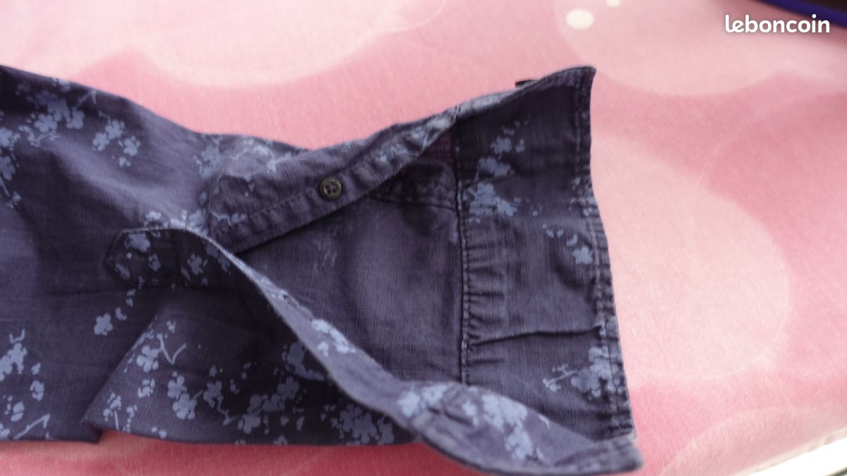 Chemise taille 3 bleu marine motif manche longue (image 3)