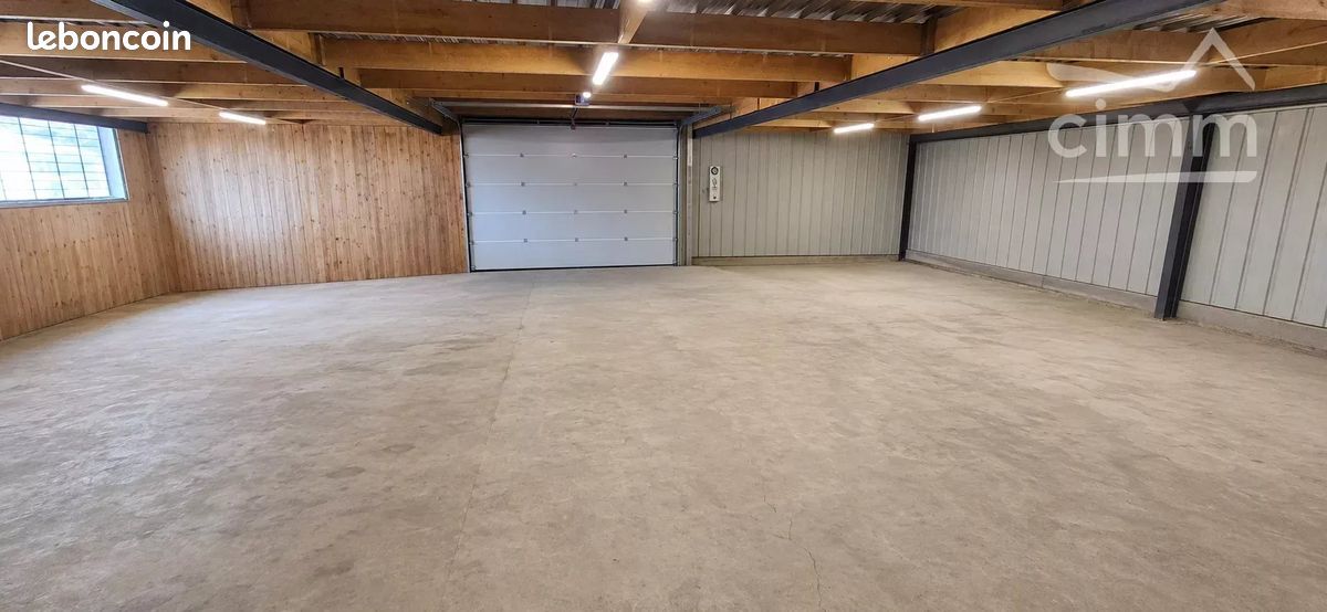 Immeuble 6 pièces 950 m² · à Candé-sur-Beuvron · 950 m² · 619 000 €
