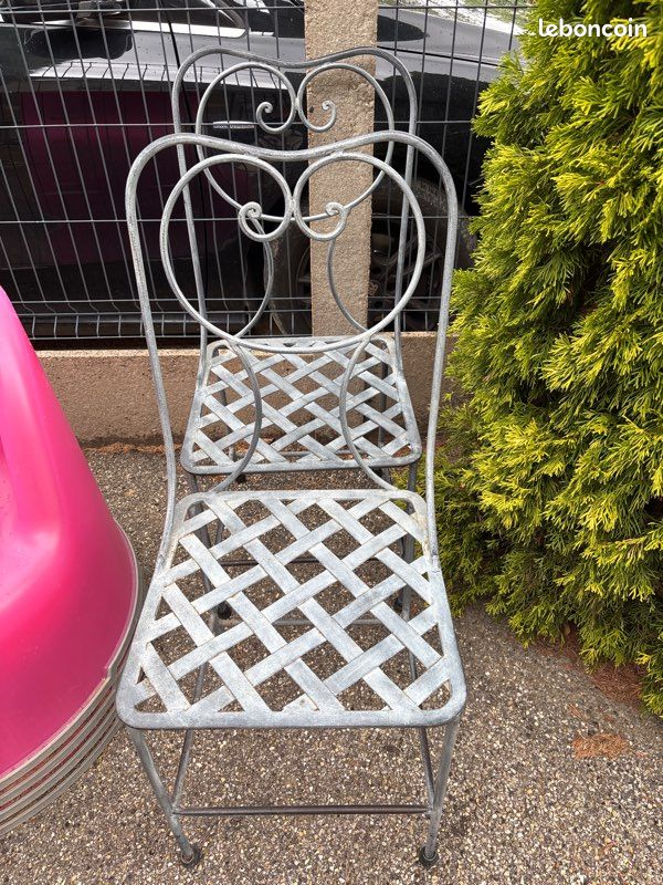 Chaises en fer forgé (image 1)
