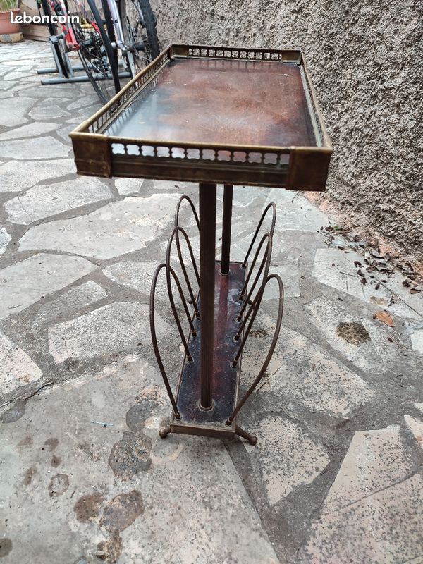 Porte revue en laiton et bois (image 2)
