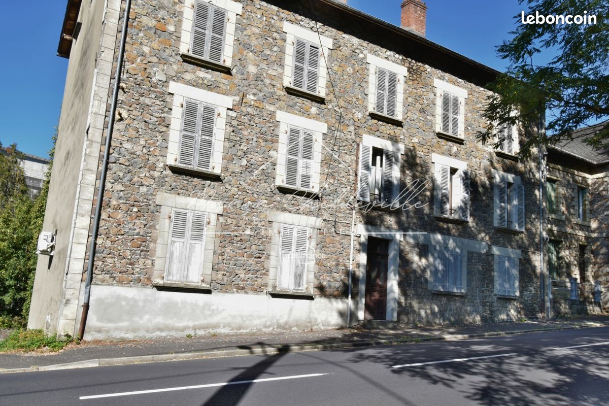 Appartement 3 pièces 56 m² · à Lanobre · 56 m² · 19 500 €