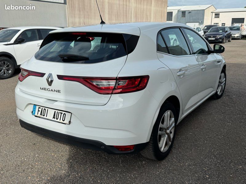 RENAULT Mégane IV Berline 1.5 Blue dCi 115Ch EDC Business (Garantie 12 Mois) (image 3)