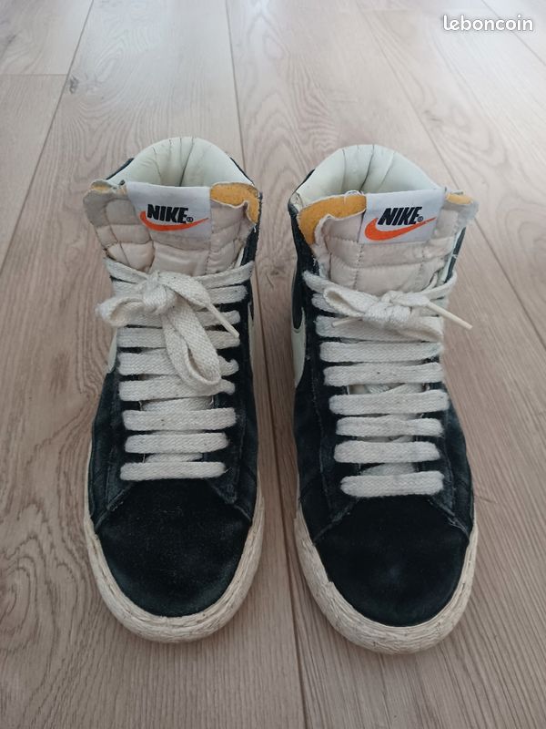 Nike blazer noir et blanche taille 37.5 mixte (image 2)