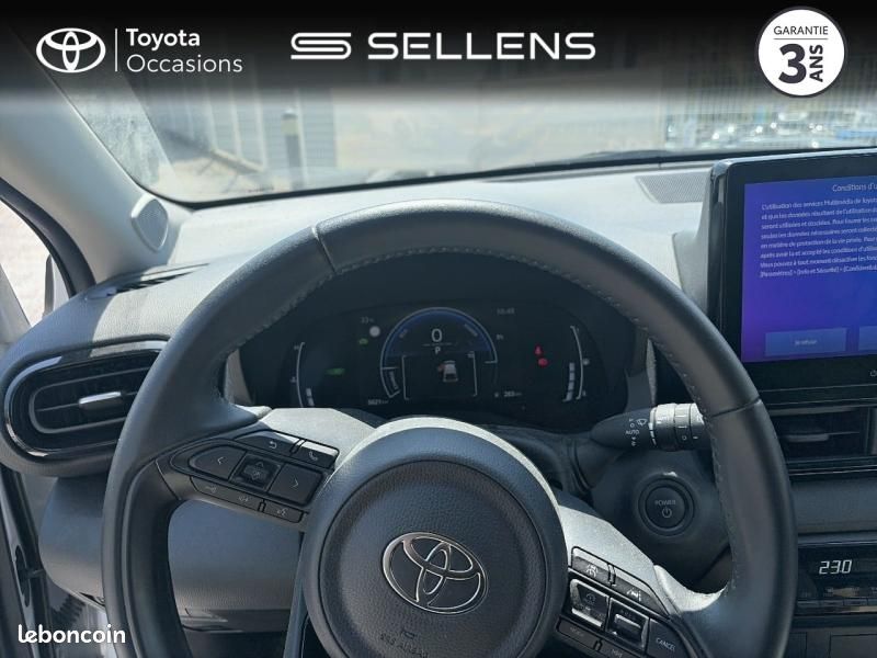 Toyota Yaris 116h Design 5p MY22 (image 13)