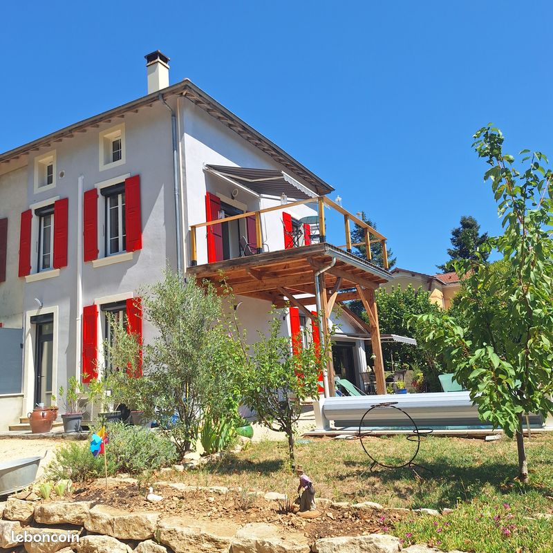 Maison mitoyenne/ maison en pierres (image 1)
