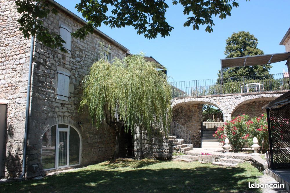 Appartement 3 pièces 75 m² · à Berrias-et-Casteljau · 75 m² · 750 €/mois