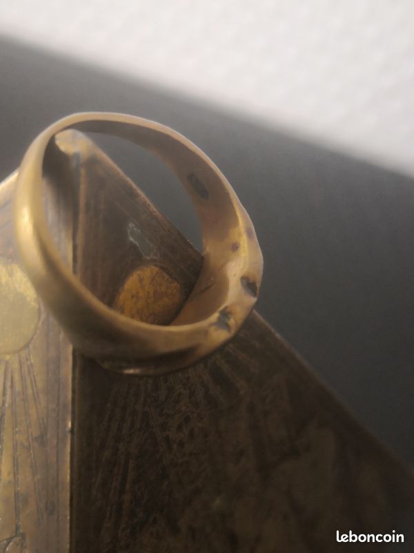 Ancienne bague poinçon, pierre verte (image 1)