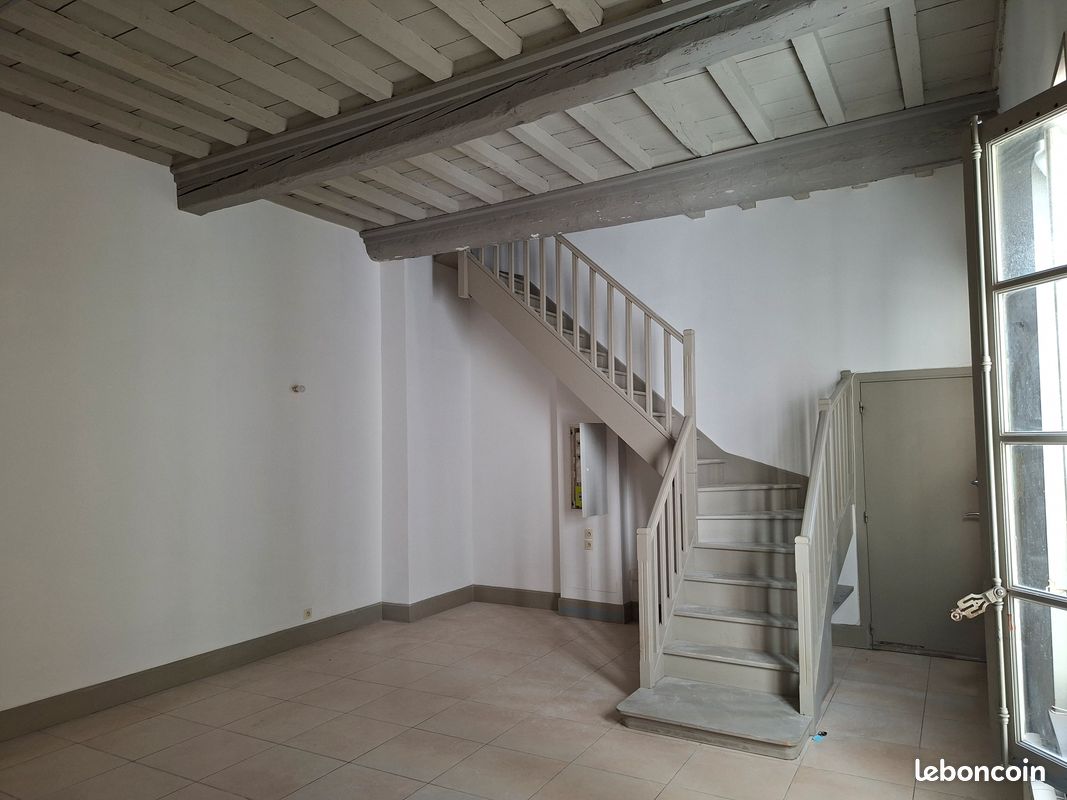 Appartement 3 pièces 60 m² · à Beaucaire · 60 m² · 720 €