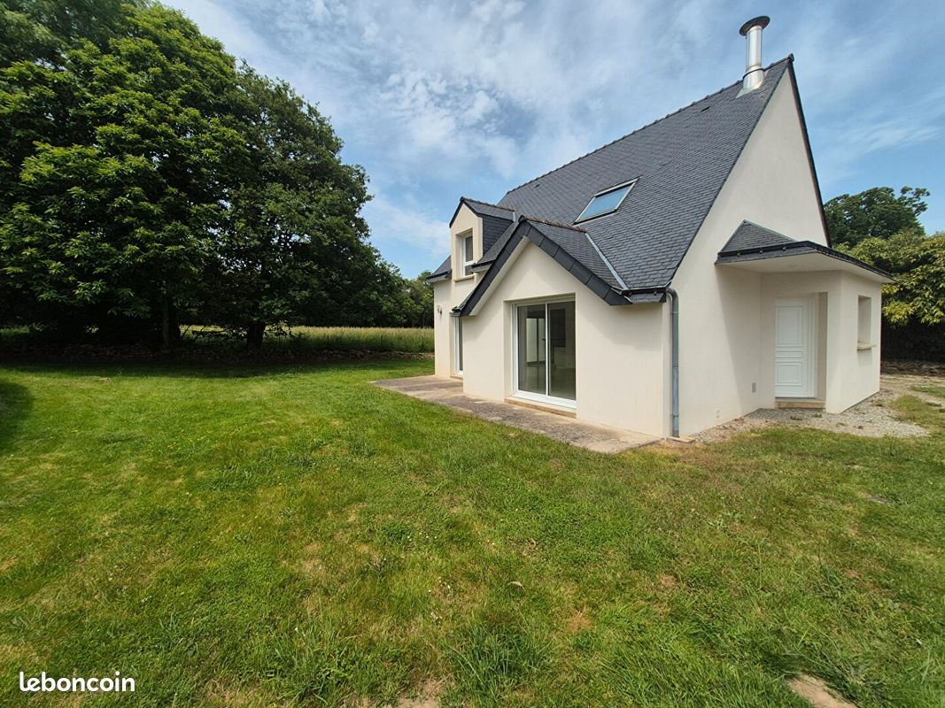 Maison 5 pièces 102 m² · à Plougoumelen · 102 m² · 384 800 €