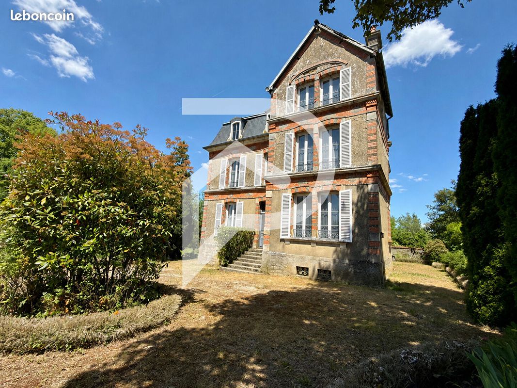 Maison 20 pièces 419 m² · à Val-de-Meuse · 419 m² · 99 500 €
