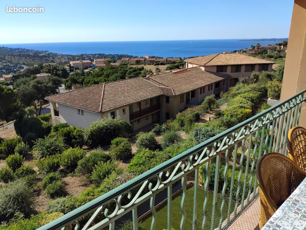 Appartement 2 pièces 36 m² · à Roquebrune-sur-Argens · 36 m² · 900 €/mois