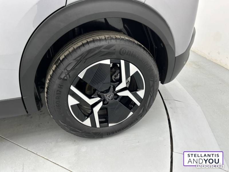 Peugeot 2008 Hybrid 145 ch e-DCS6 Allure (image 16)
