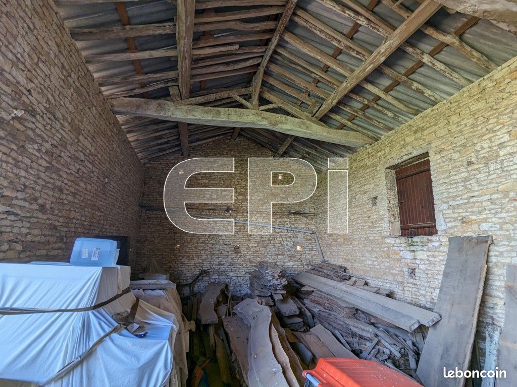 Maison 1 pièce 65 m² - Angliers 86330 (image principale 4)