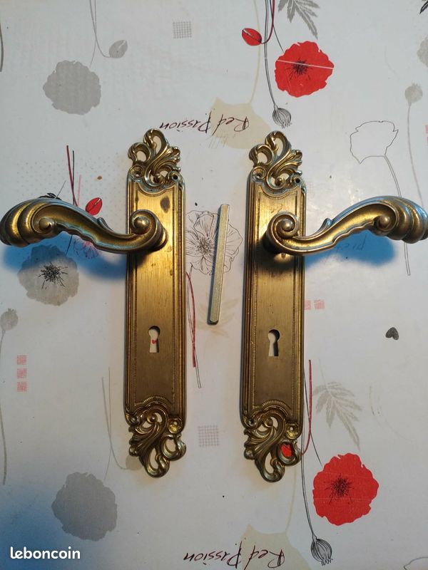 Lot De 5 Poignées De Porte En Bois Et Laiton Vintage - Forme Carrée 7cm - Occasion