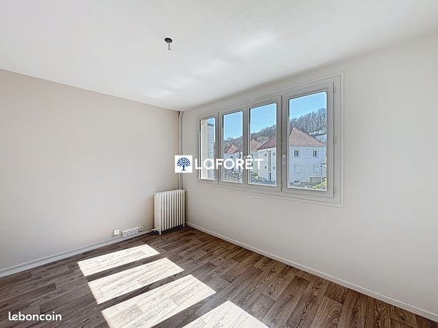 Studio 1 pièce 28 m²