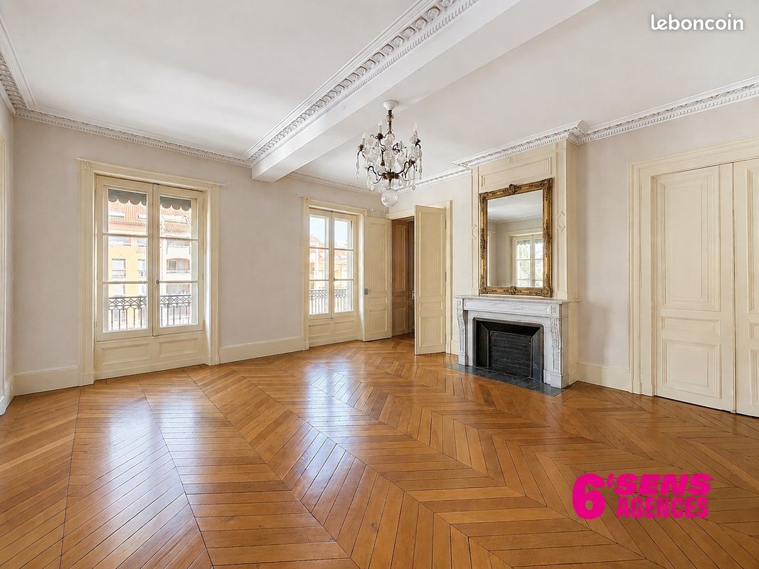 Appartement 5 pièces 200 m² · à Lyon · 200 m² · 700 000 €